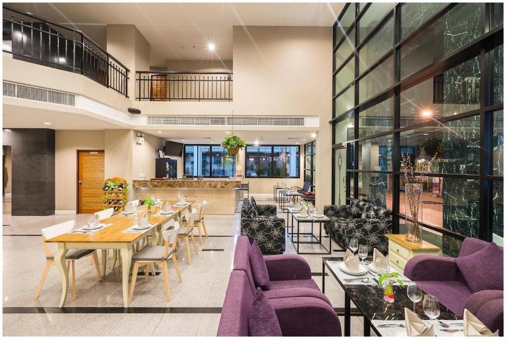 Sea Me Spring Tree Hotel (Adults Only) Pattaya Exterior foto