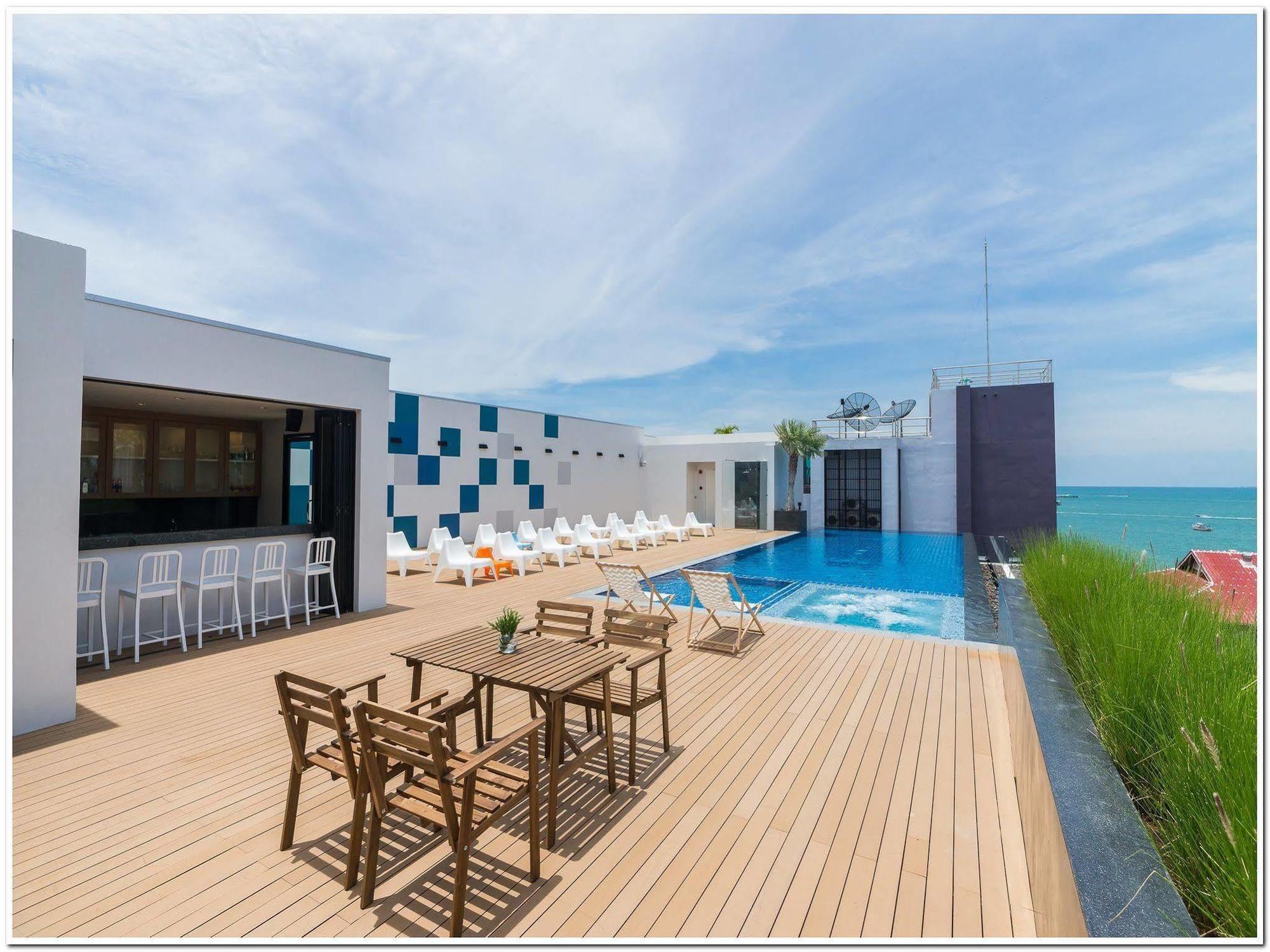 Sea Me Spring Tree Hotel (Adults Only) Pattaya Exterior foto