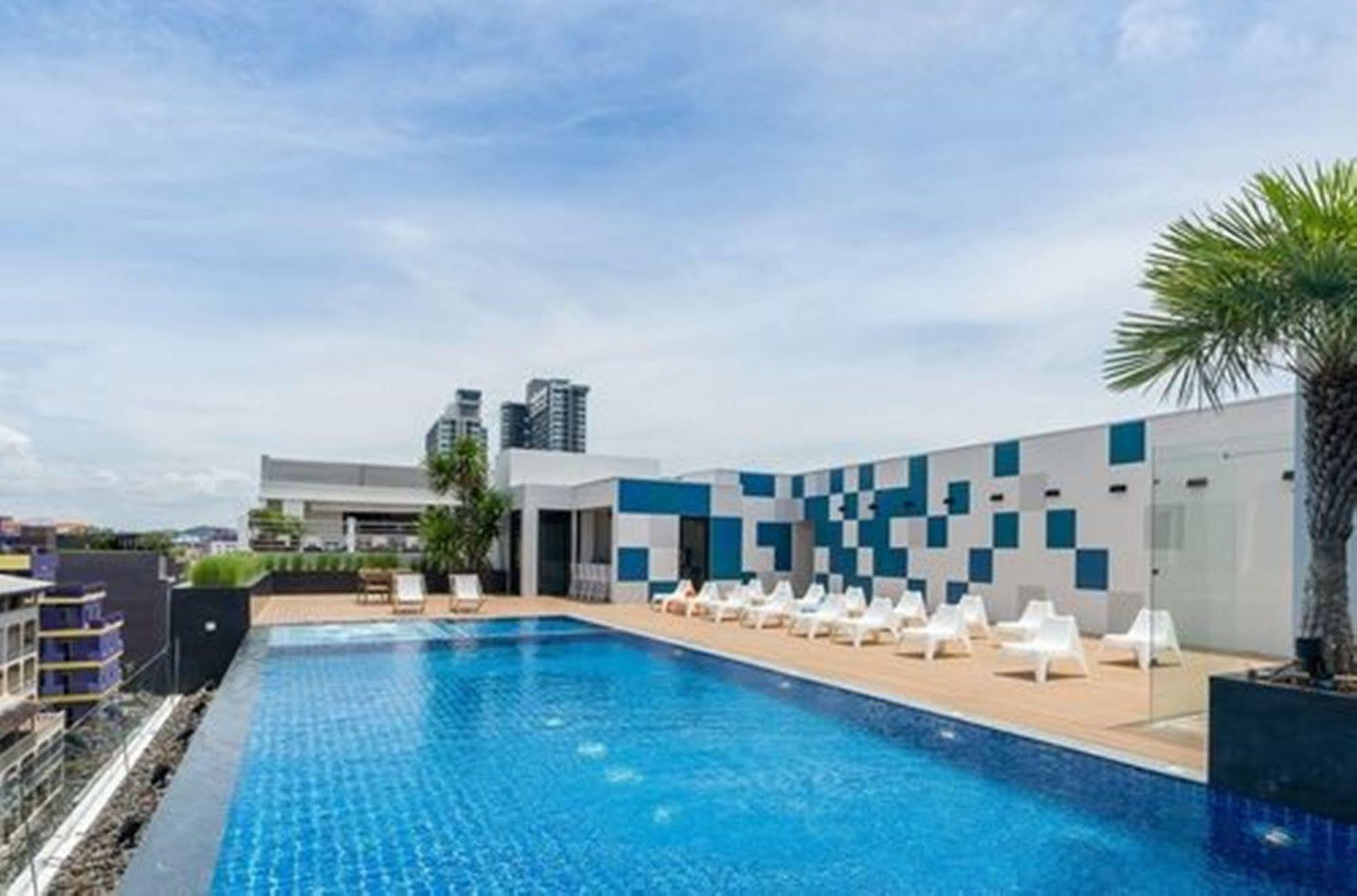 Sea Me Spring Tree Hotel (Adults Only) Pattaya Exterior foto